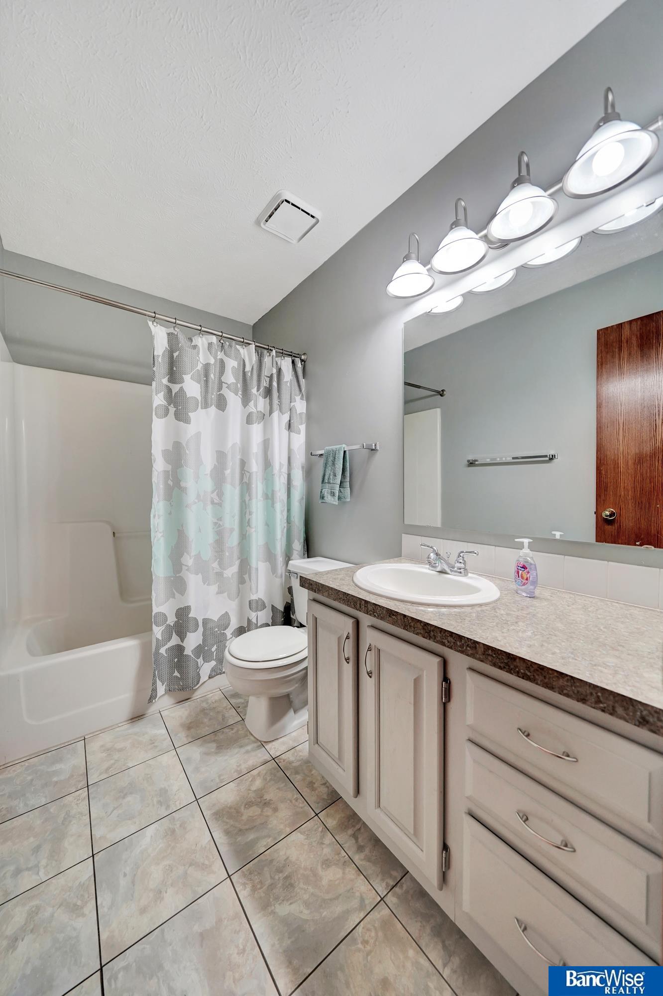 2727 N 75th Street, Lincoln, Nebraska image 29