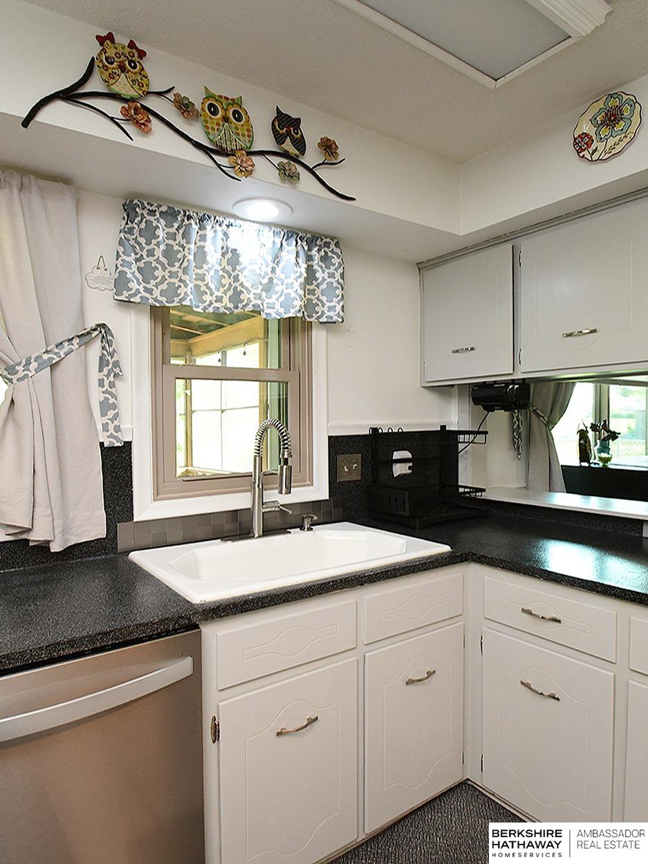 4430 Shady Lane Circle, Omaha, Nebraska image 18