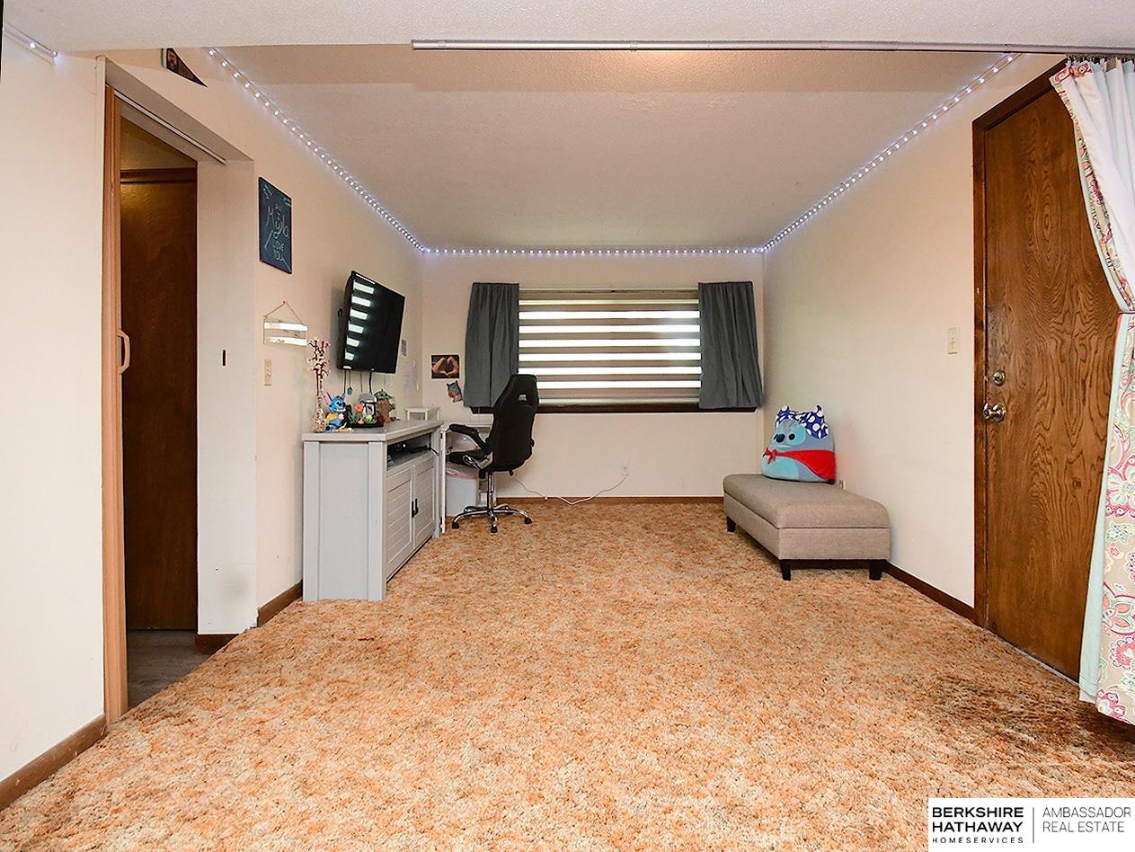 4430 Shady Lane Circle, Omaha, Nebraska image 33