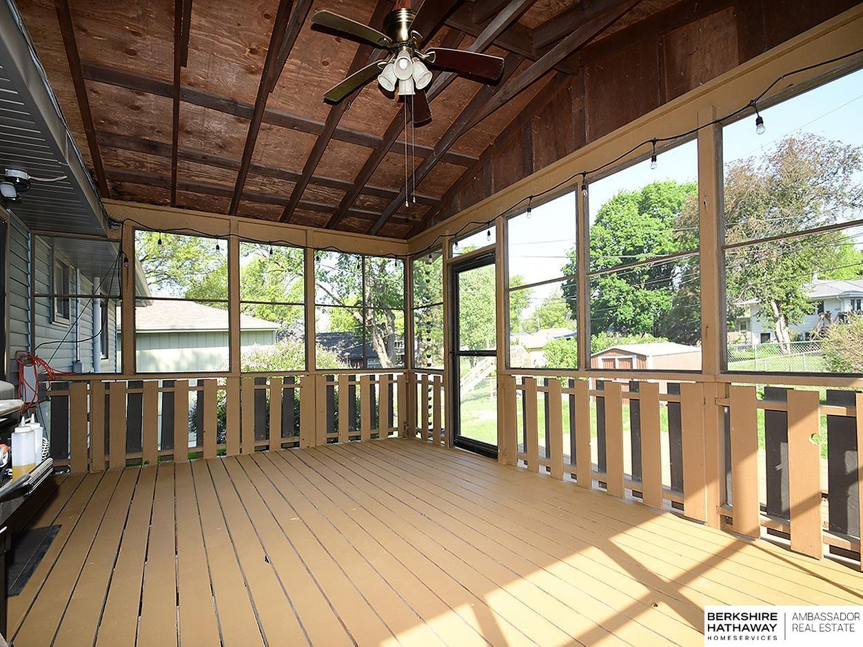 4430 Shady Lane Circle, Omaha, Nebraska image 10