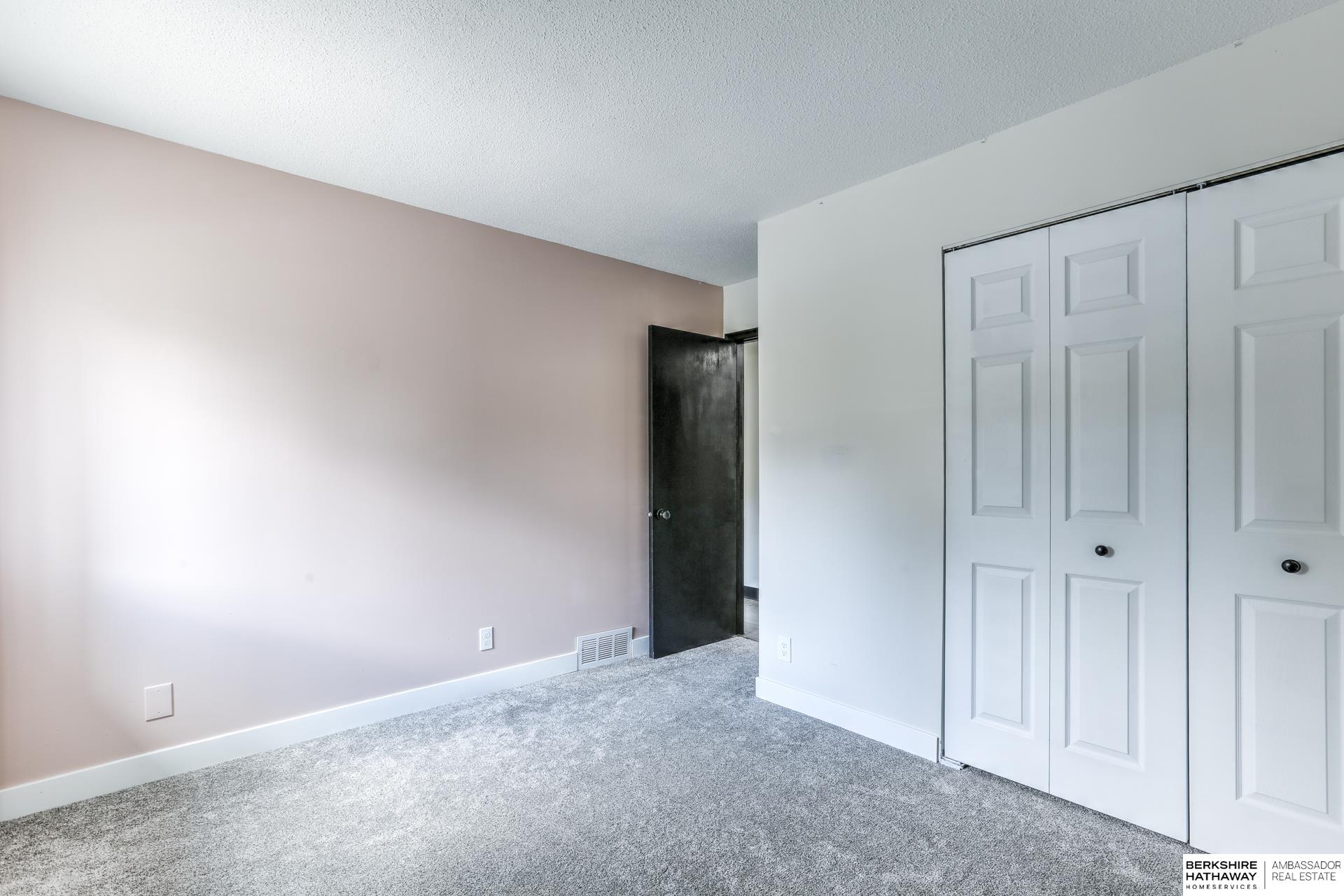2858 Browne Street, Omaha, Nebraska image 20