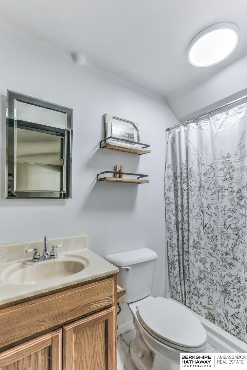 2858 Browne Street, Omaha, Nebraska image 29