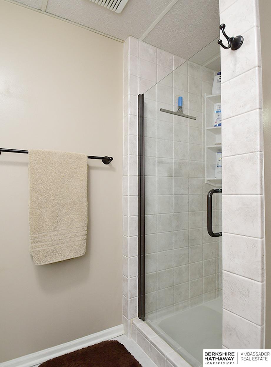 15712 Jackson Drive, Omaha, Nebraska image 32