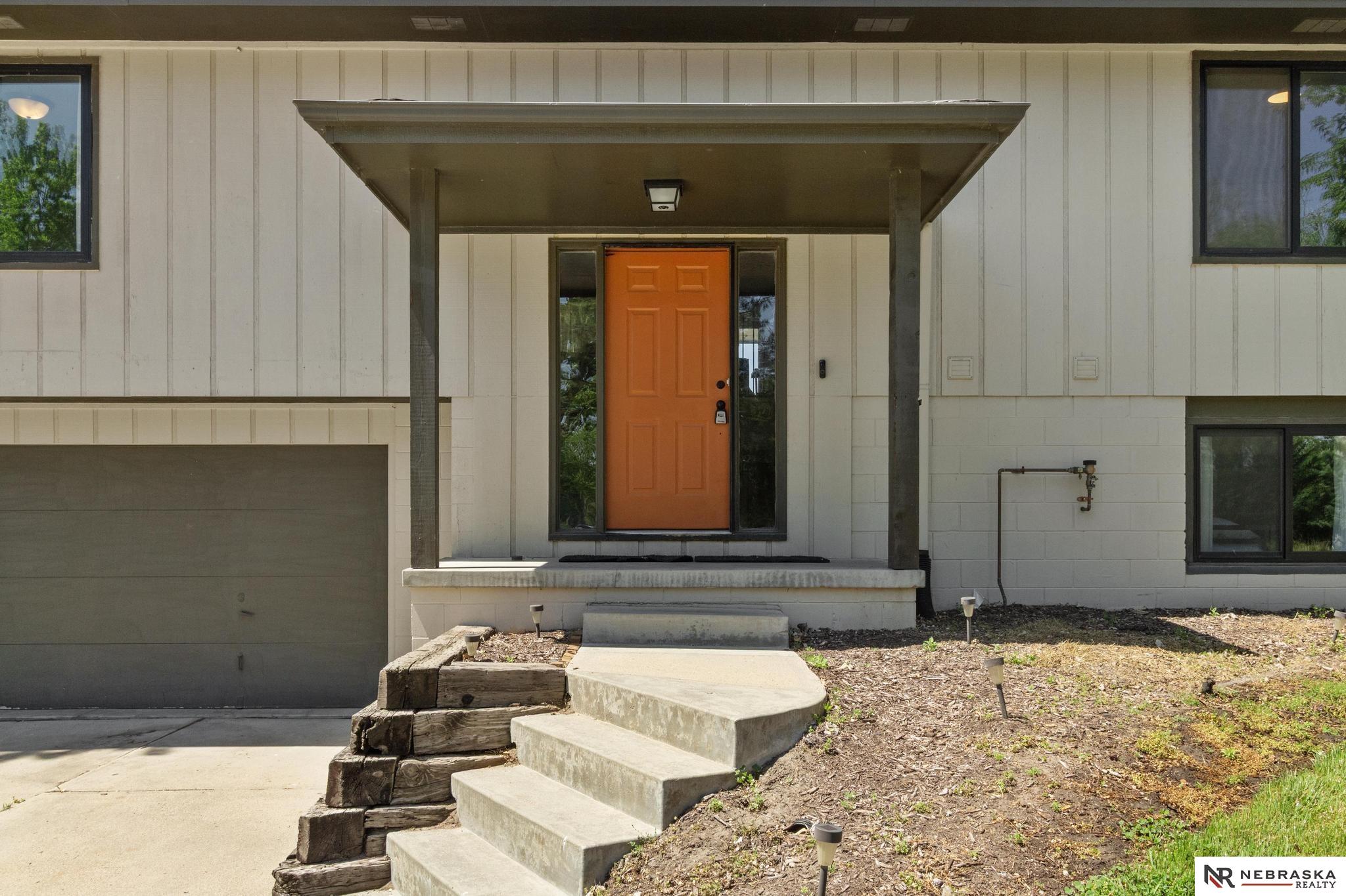 2076 Sunset Drive, Cedar Creek, Nebraska image 2