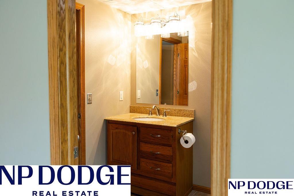 611 Diamond Lane, Papillion, Nebraska image 45