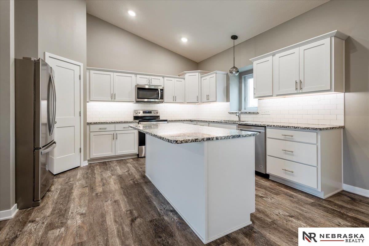 9767 Napa Ridge Drive, Lincoln, Nebraska image 11