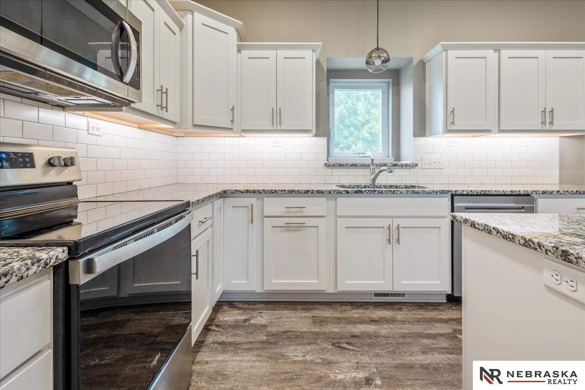 9767 Napa Ridge Drive, Lincoln, Nebraska image 12