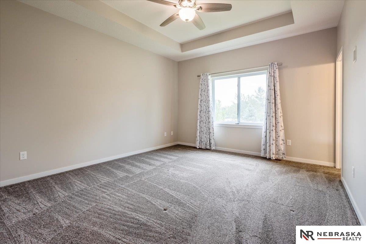 9767 Napa Ridge Drive, Lincoln, Nebraska image 18