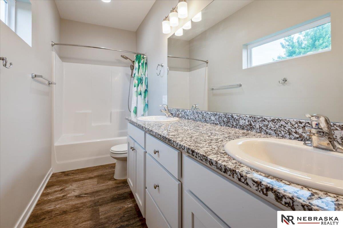 9767 Napa Ridge Drive, Lincoln, Nebraska image 20