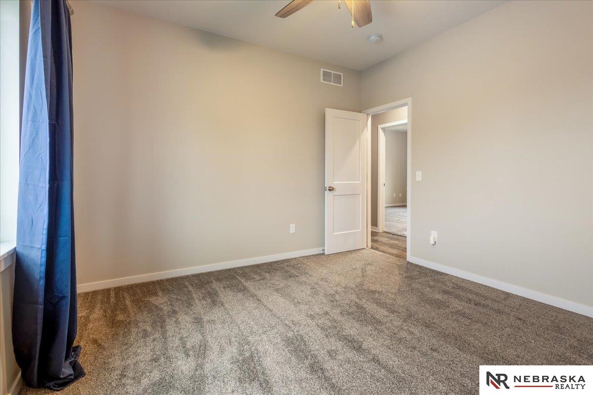 9767 Napa Ridge Drive, Lincoln, Nebraska image 23