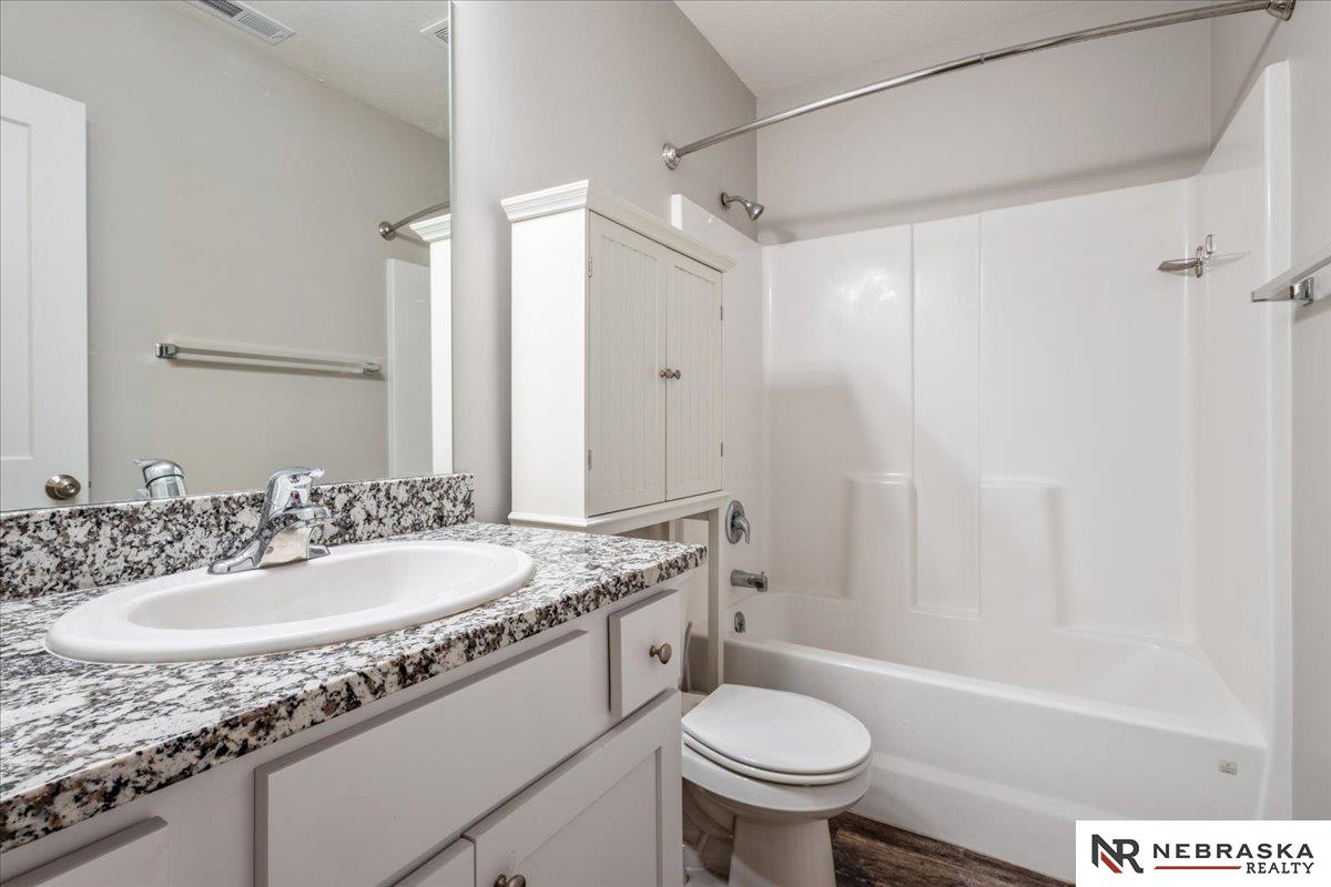 9767 Napa Ridge Drive, Lincoln, Nebraska image 32