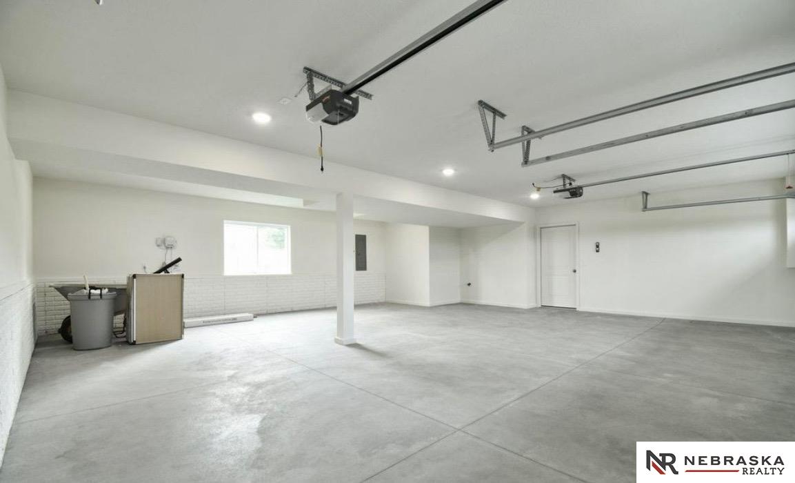 9767 Napa Ridge Drive, Lincoln, Nebraska image 39