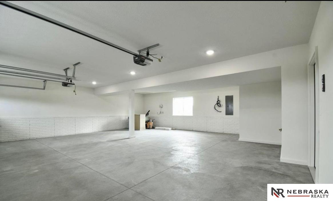 9767 Napa Ridge Drive, Lincoln, Nebraska image 40