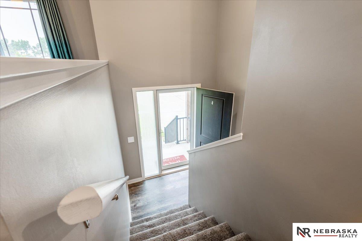 9767 Napa Ridge Drive, Lincoln, Nebraska image 6