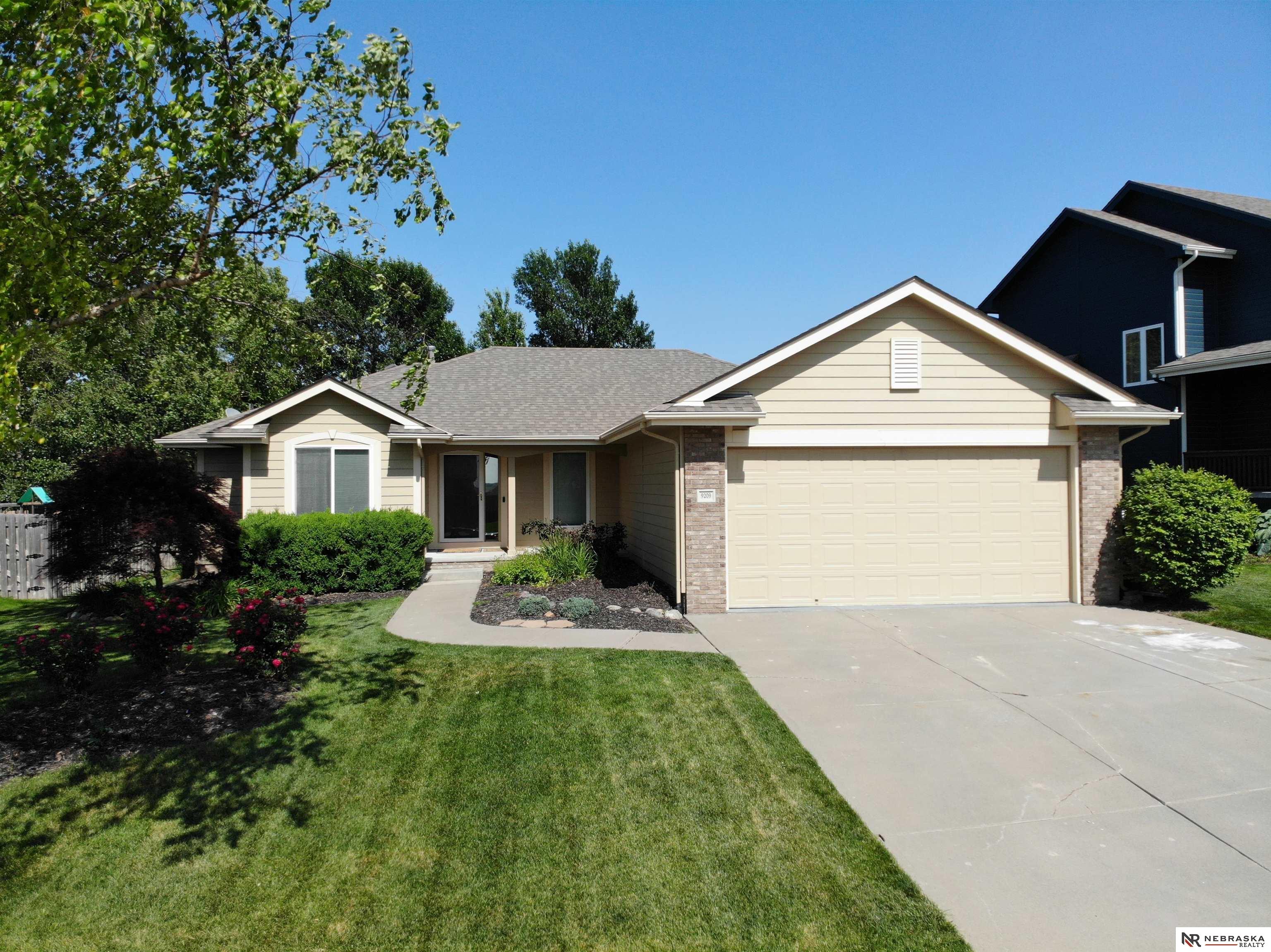 9209 S 170th Street, Omaha, Nebraska image 1
