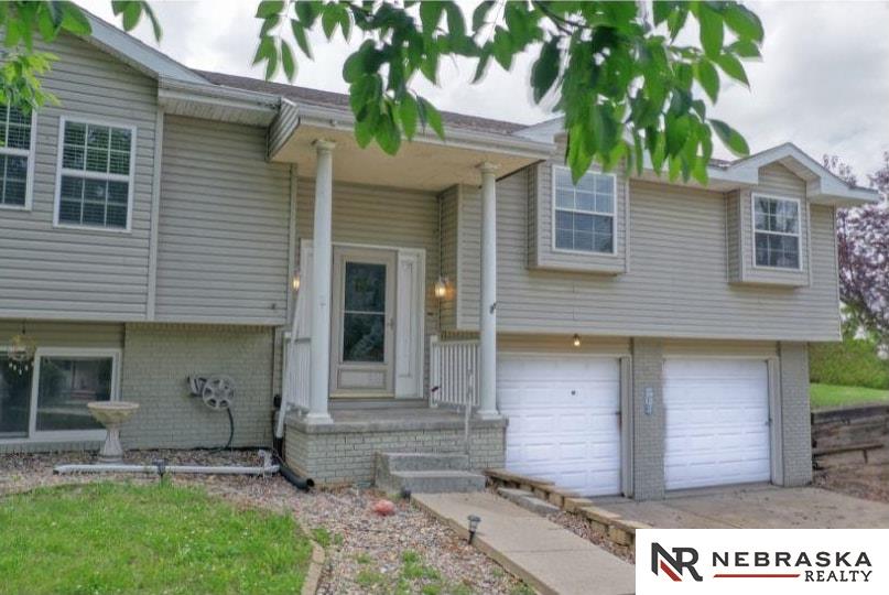 9500 Dawn Drive, Plattsmouth, Nebraska image 1