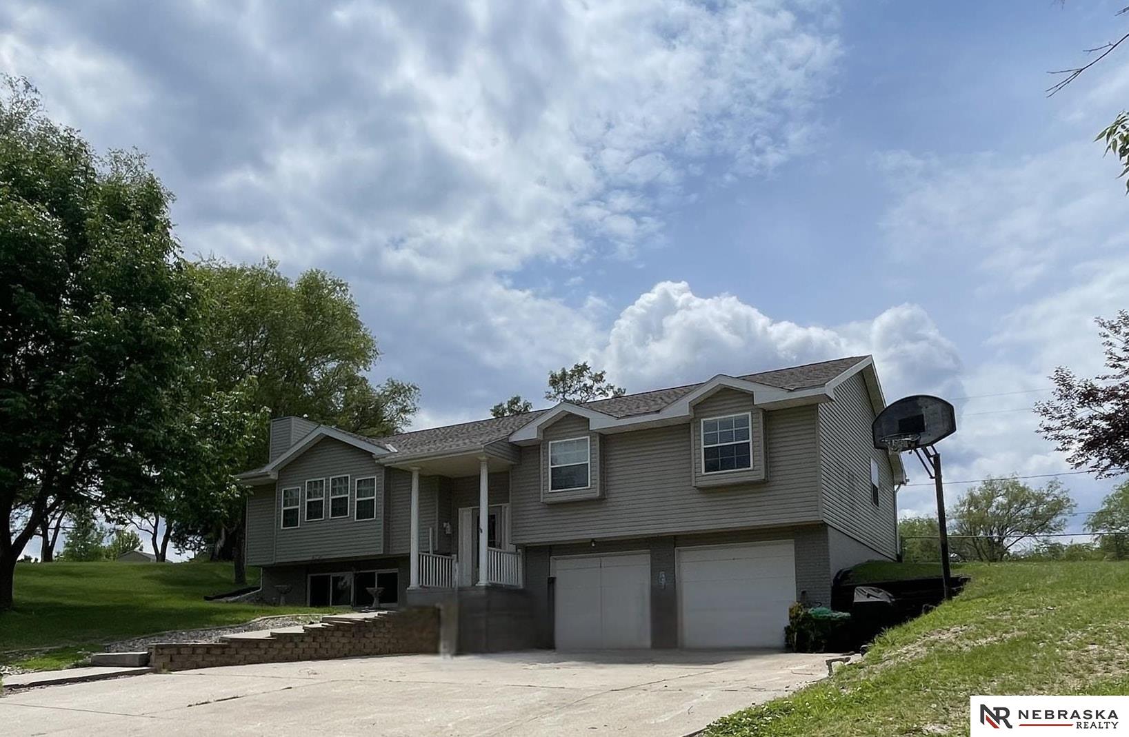 9500 Dawn Drive, Plattsmouth, Nebraska image 2