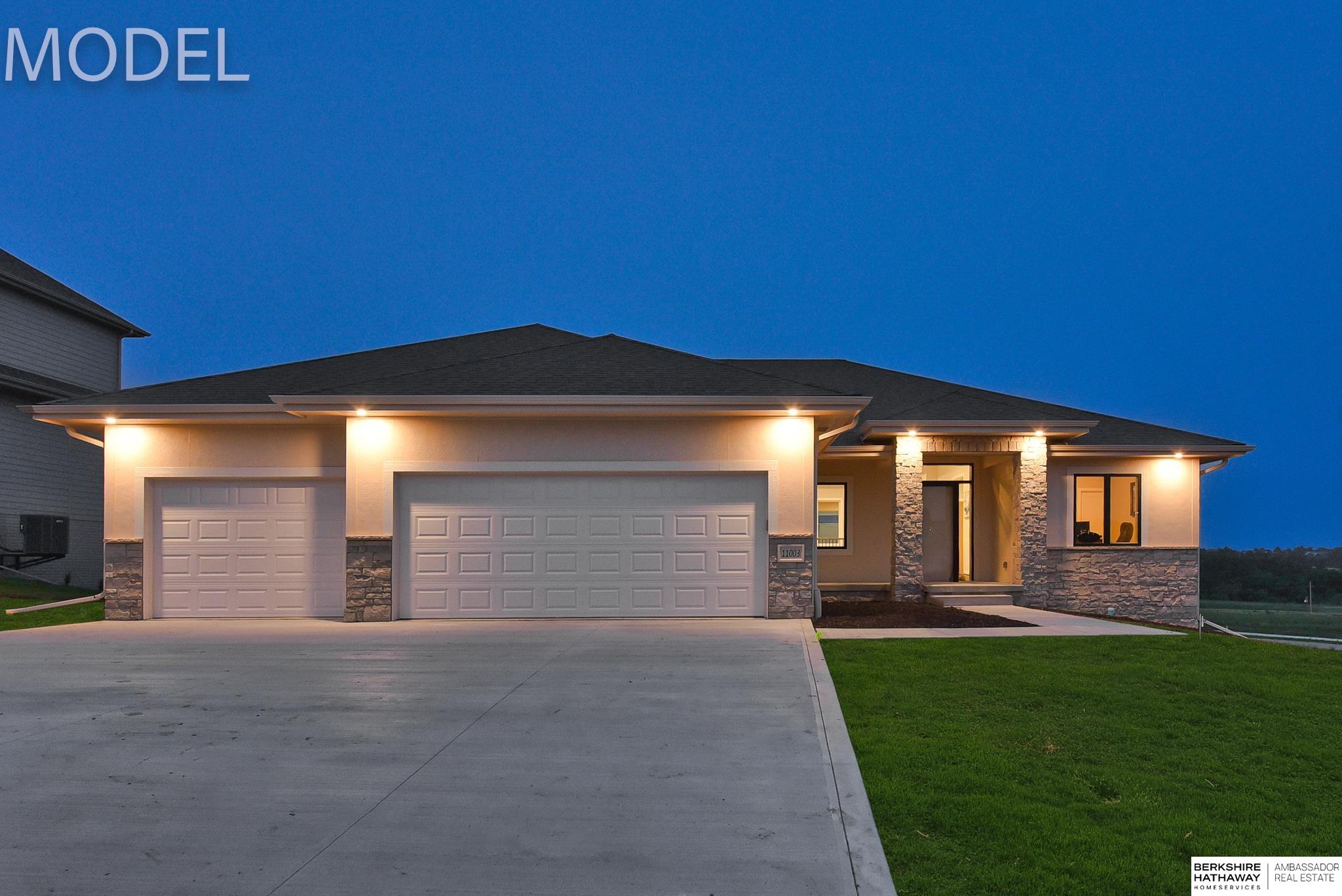 11003 S 102nd Street, Papillion, Nebraska image 1