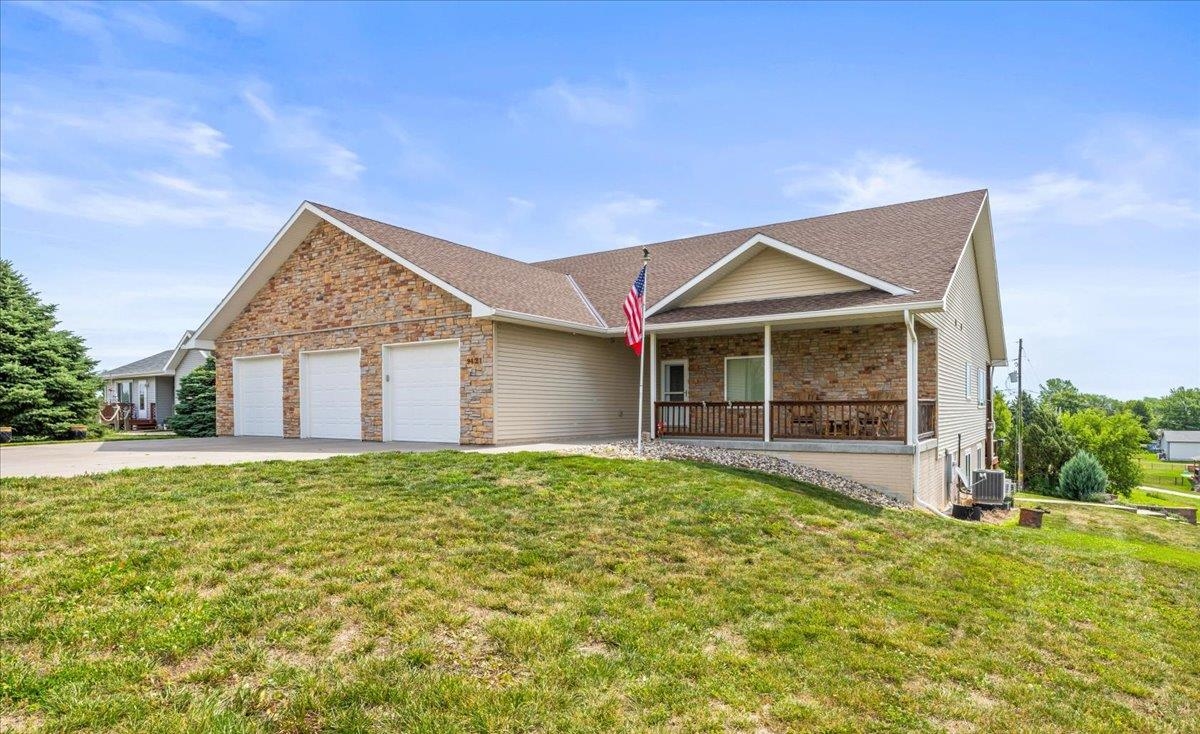 9421 Forest Lane, Plattsmouth, Nebraska image 2