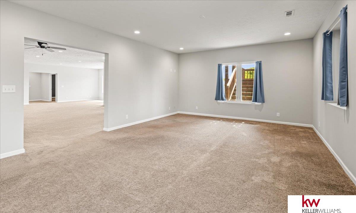 9421 Forest Lane, Plattsmouth, Nebraska image 30