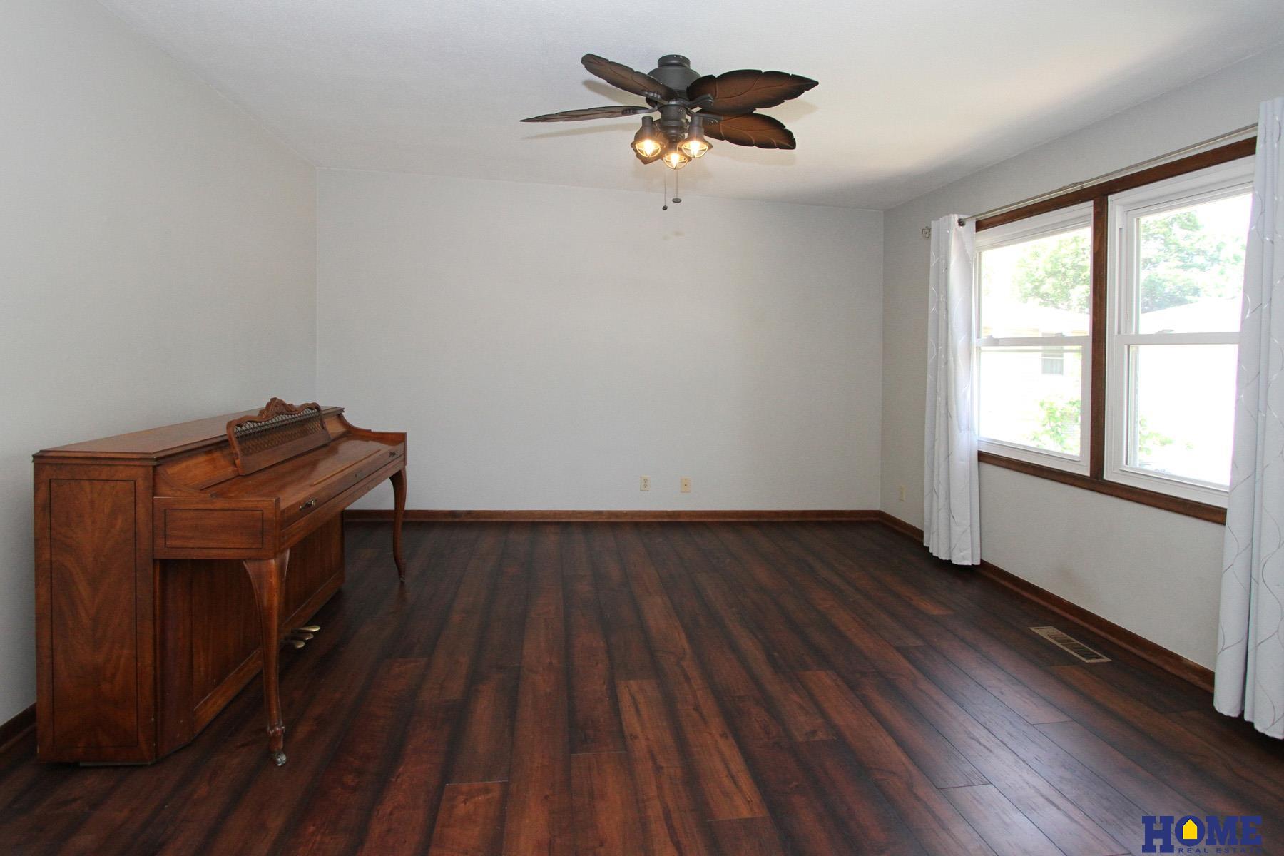 5632 Stonecliffe Court, Lincoln, Nebraska image 6