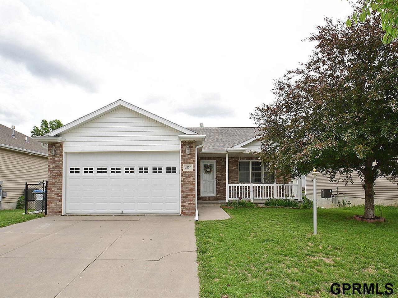 1831 Redstone Road, Lincoln, Nebraska image 1