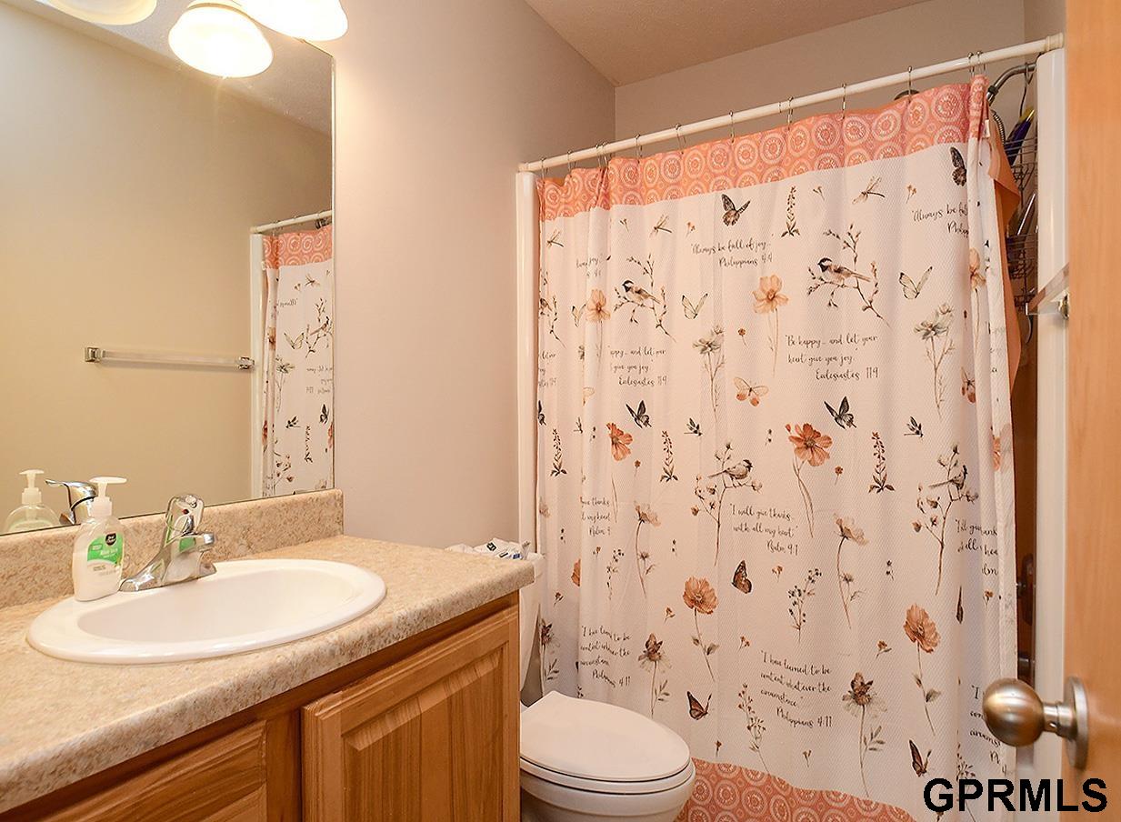 1831 Redstone Road, Lincoln, Nebraska image 12