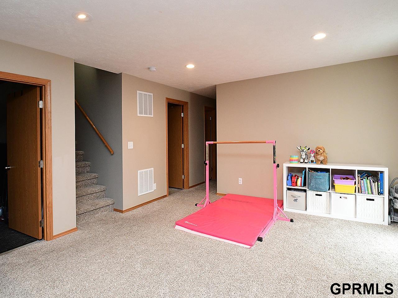 1831 Redstone Road, Lincoln, Nebraska image 17