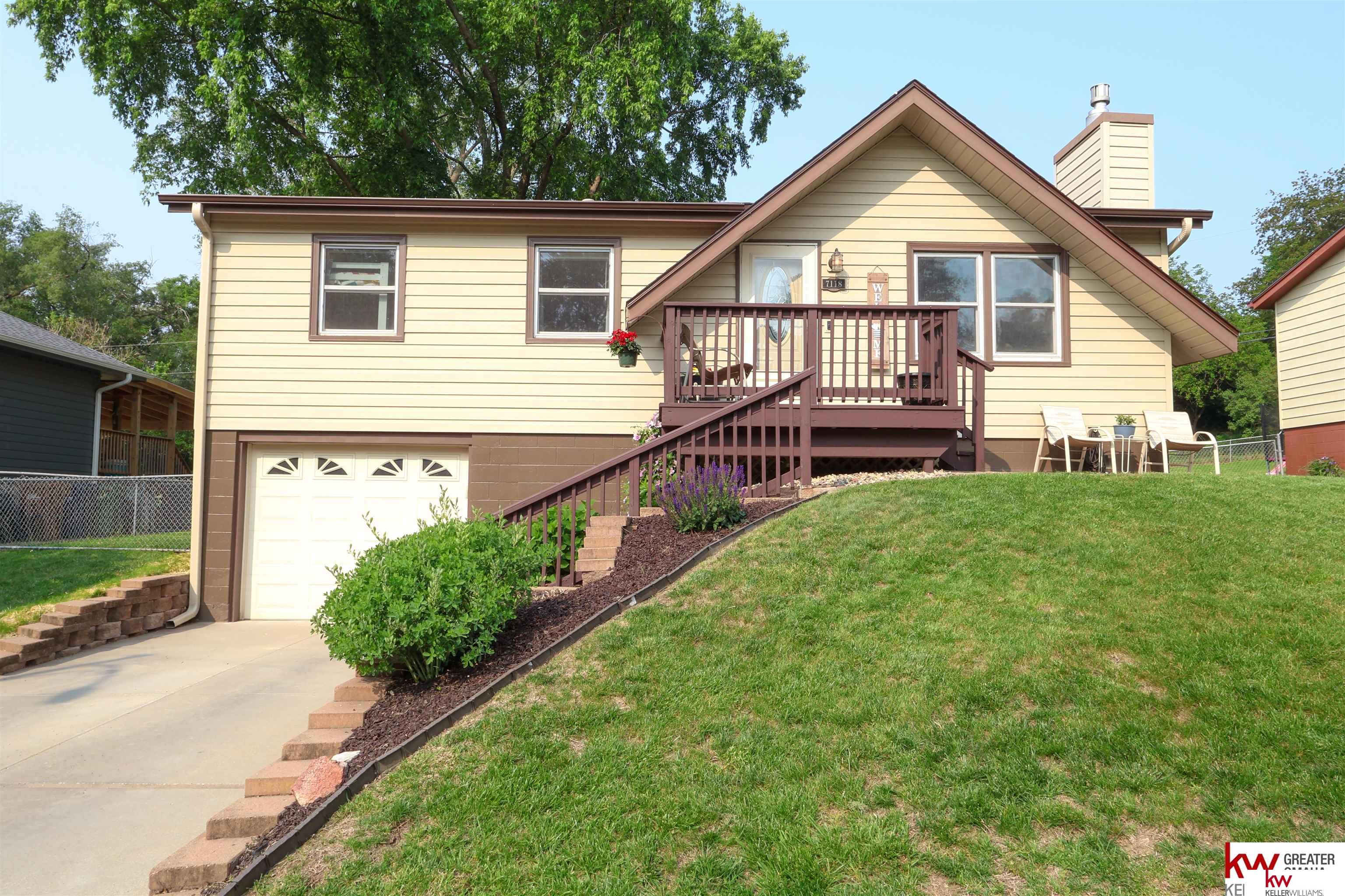 7118 Chandler Acres Drive, Bellevue, Nebraska image 1