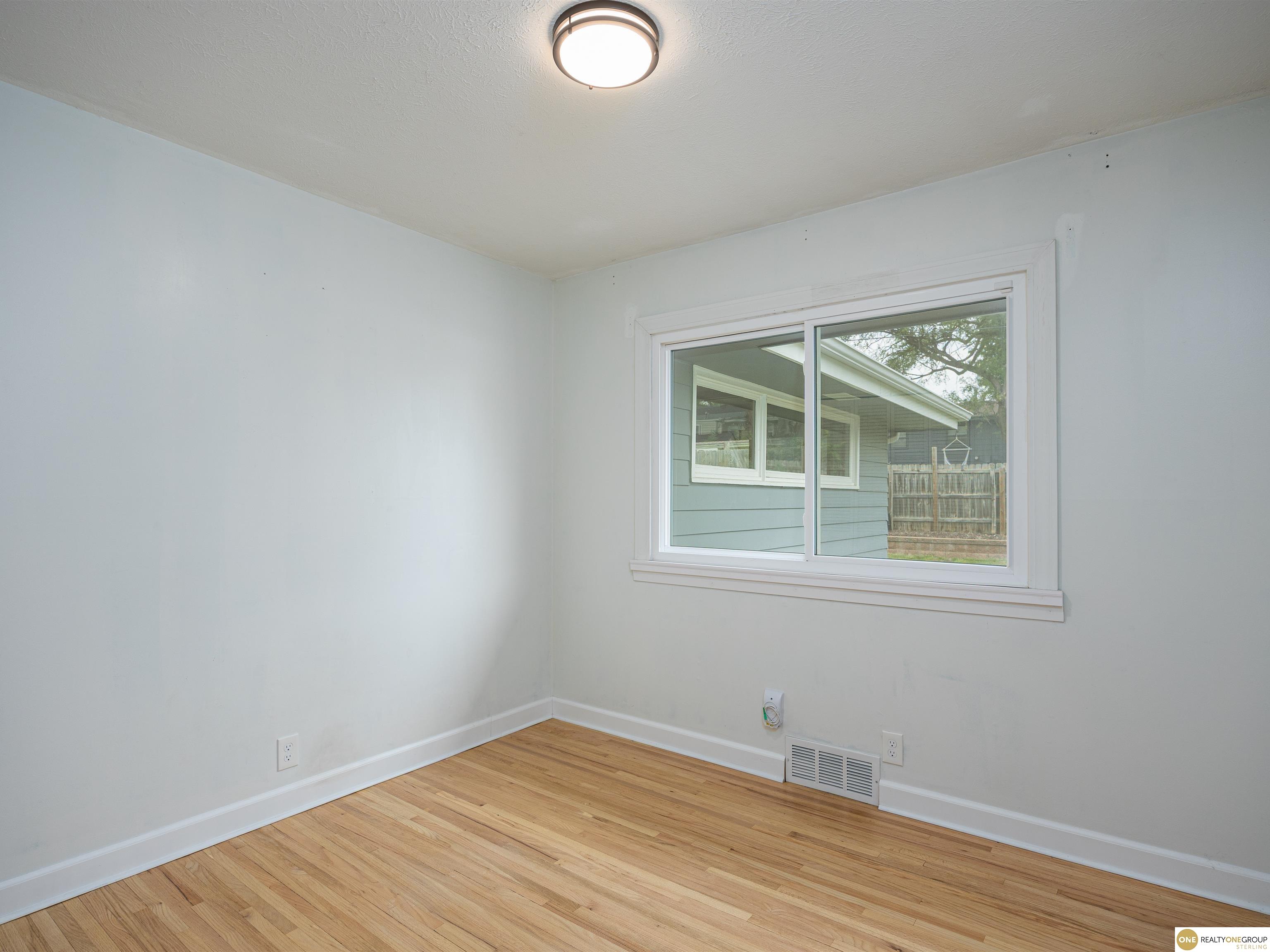 12236 Weir Street, Omaha, Nebraska image 7