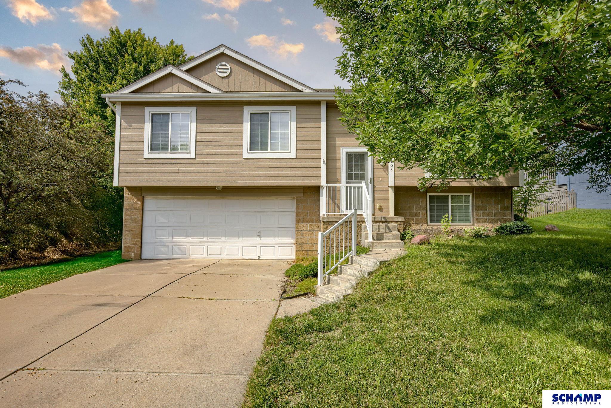 17103 Taylor Street, Omaha, Nebraska image 1