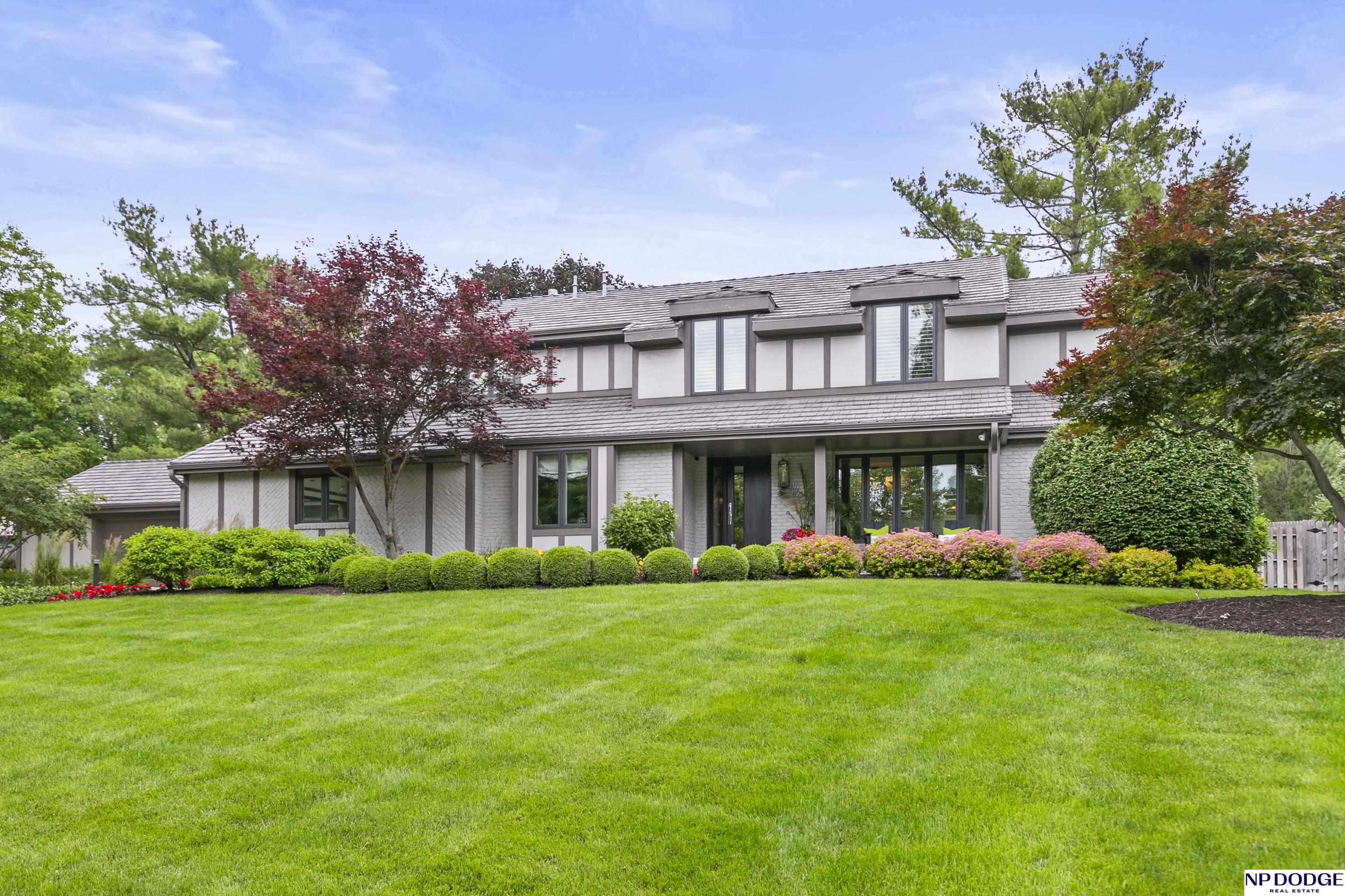 9738 Brentwood Road, Omaha NE 68114
