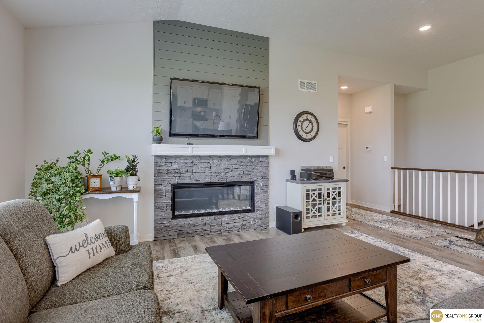 12618 Glenn Street, Omaha, Nebraska image 3