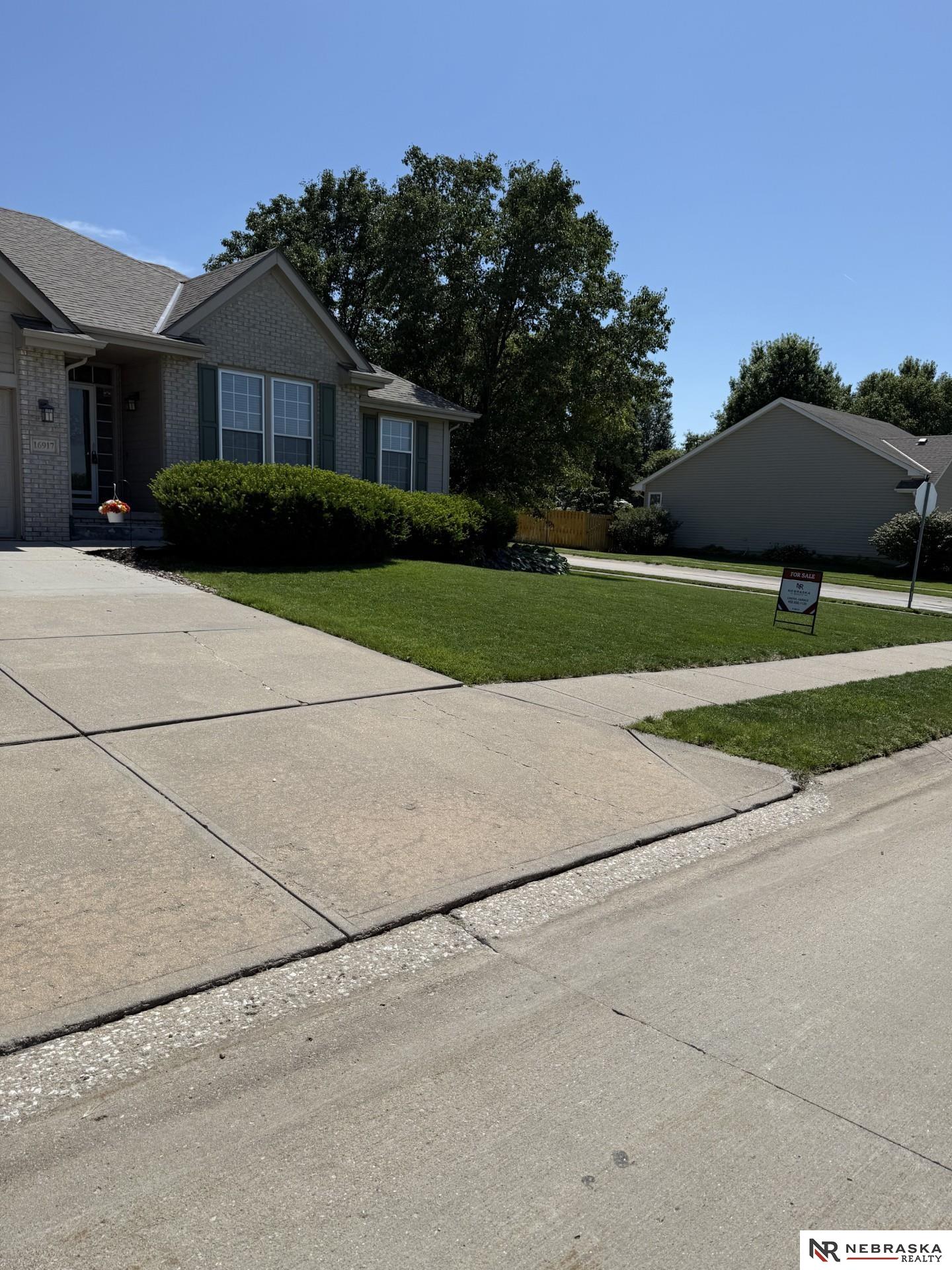 16917 Pierce Street, Omaha, Nebraska image 2