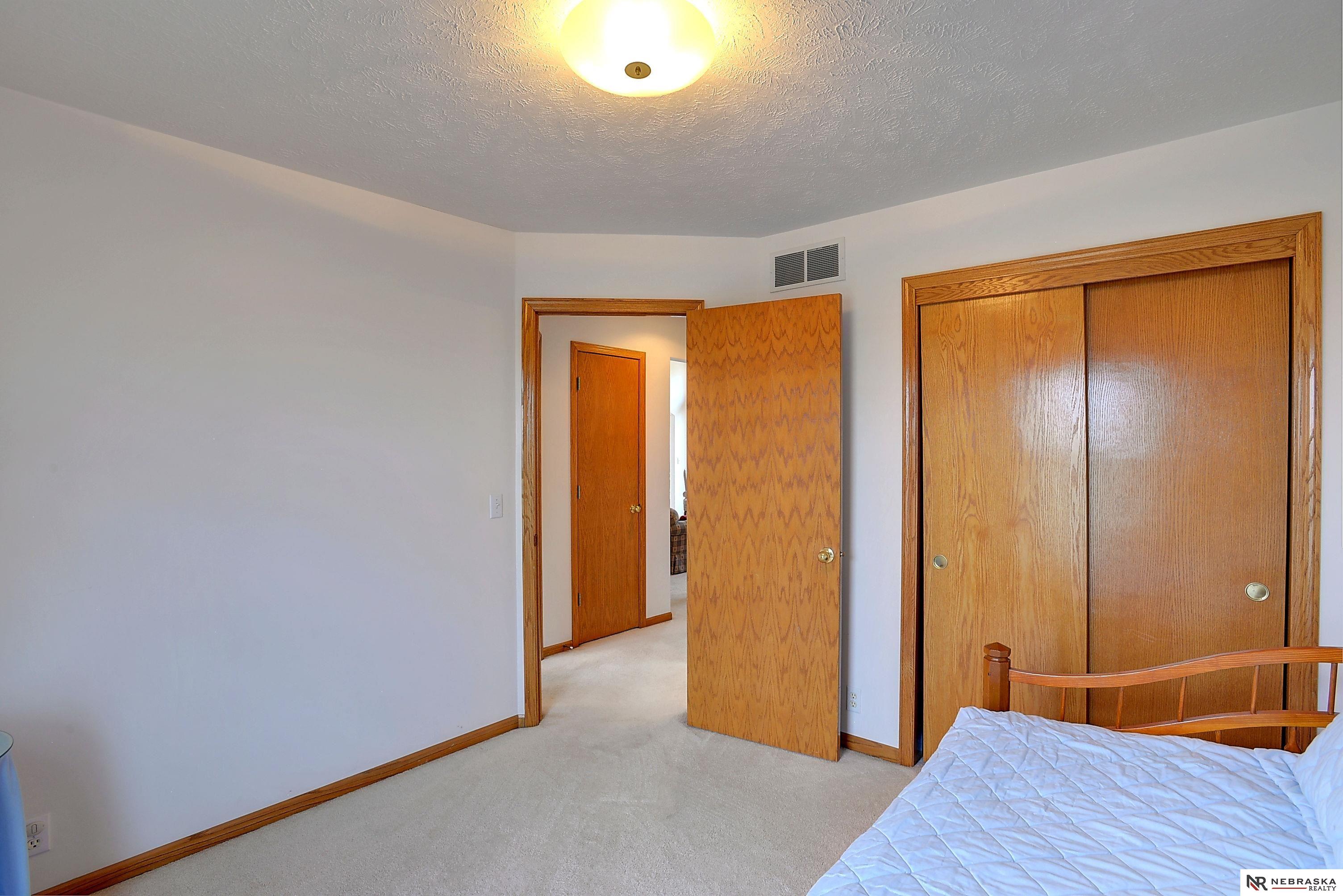 16917 Pierce Street, Omaha, Nebraska image 27