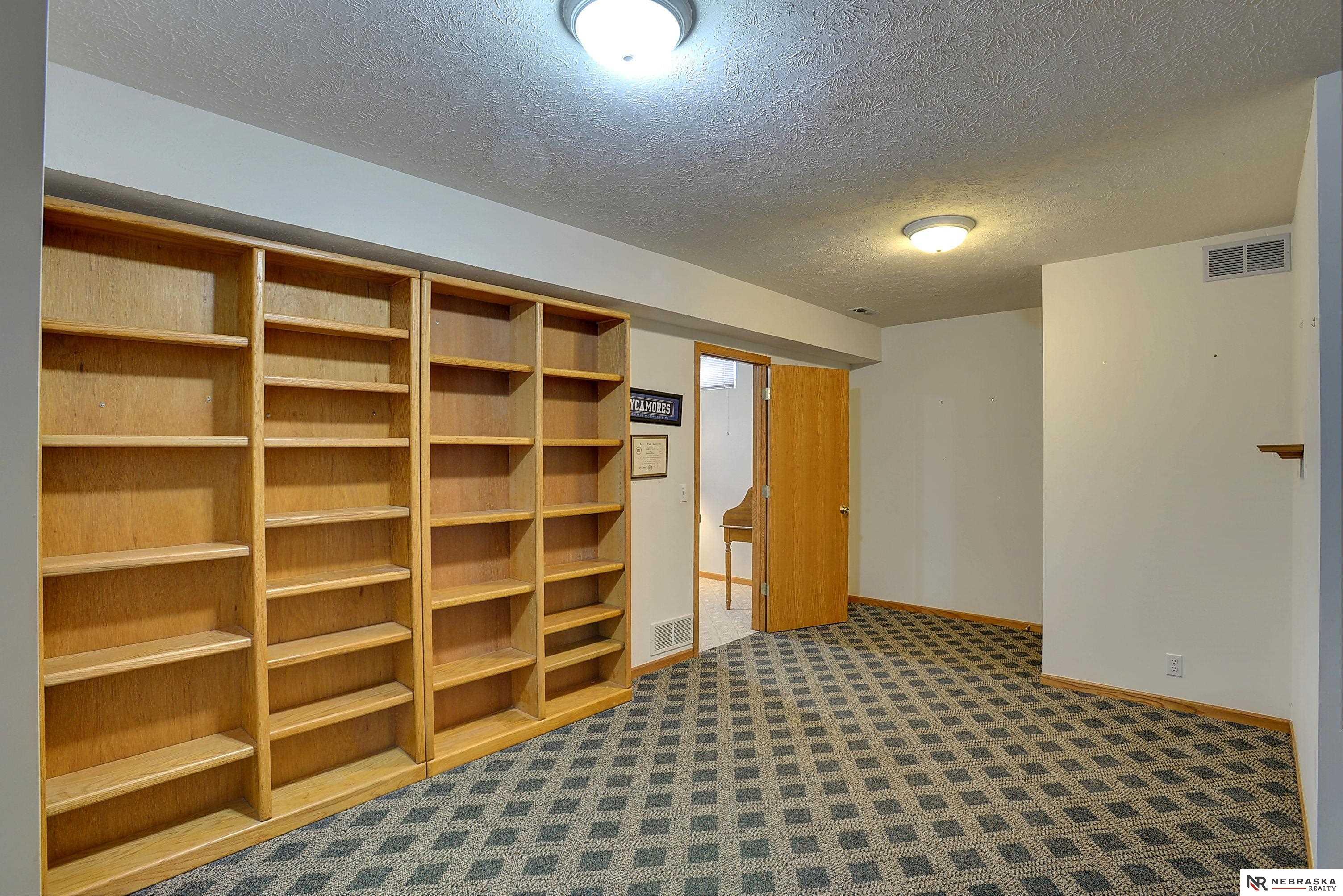 16917 Pierce Street, Omaha, Nebraska image 36