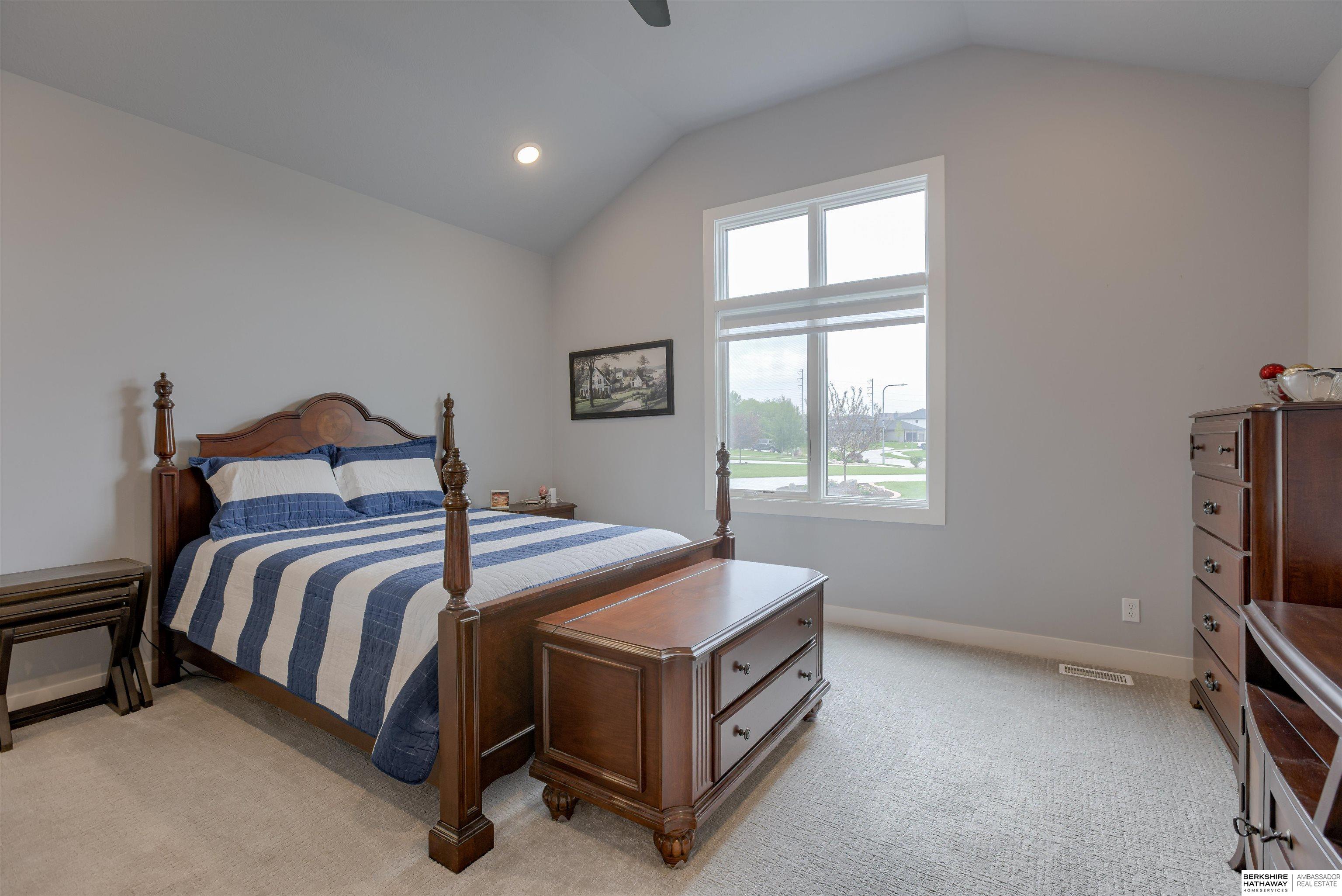 18244 Cheyenne Road, Omaha, Nebraska image 14