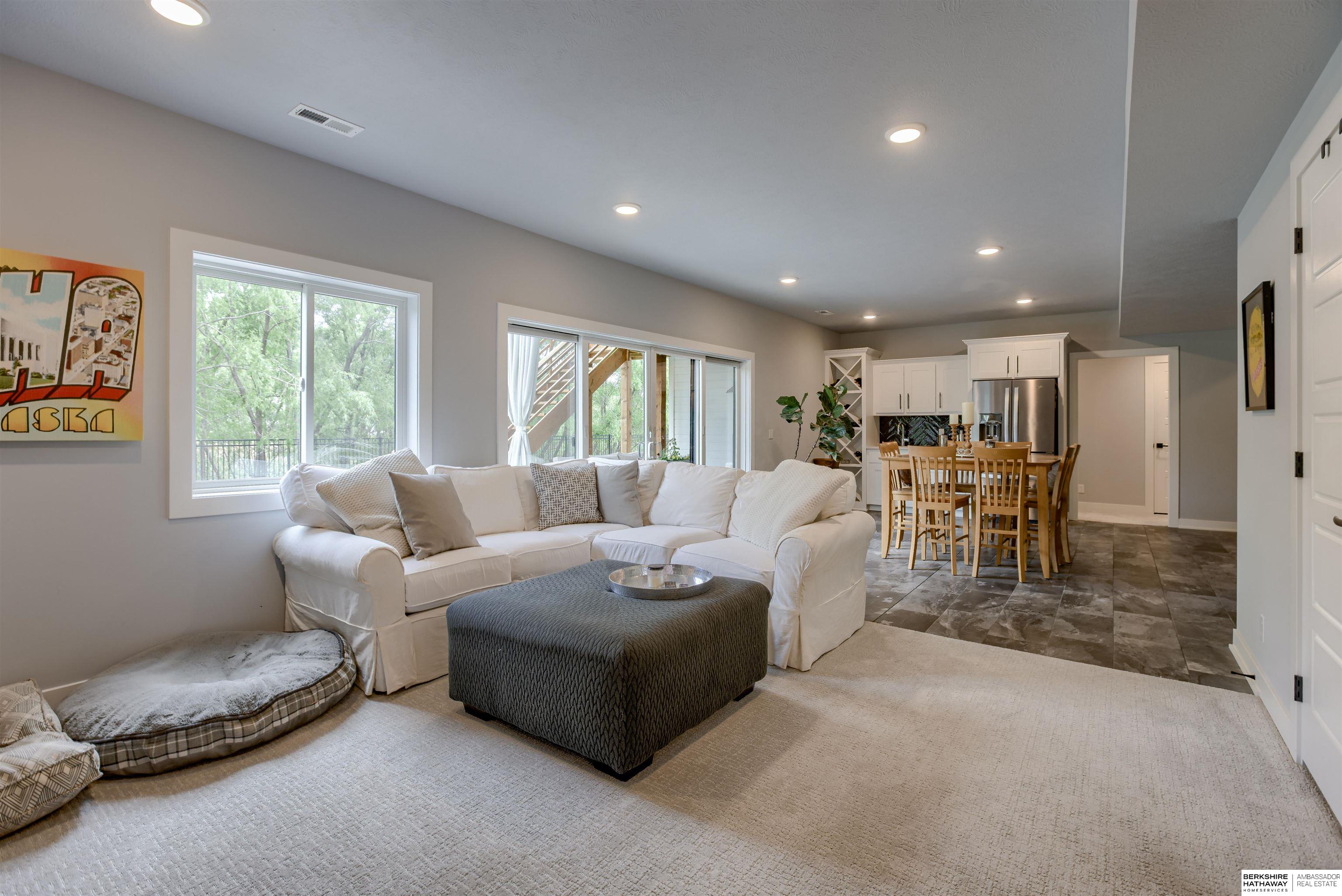 18244 Cheyenne Road, Omaha, Nebraska image 35