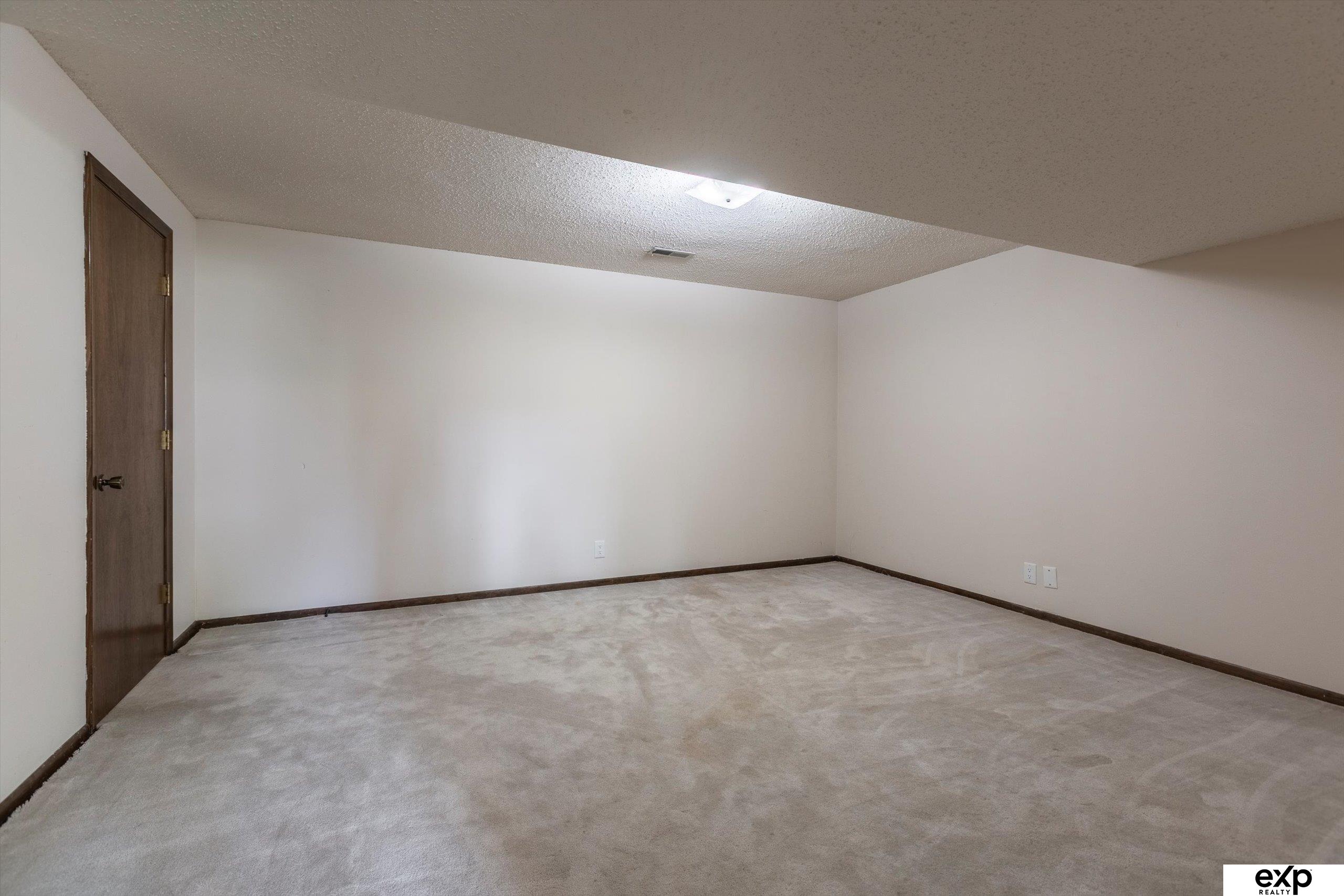 15461 Harney Street, Omaha, Nebraska image 31