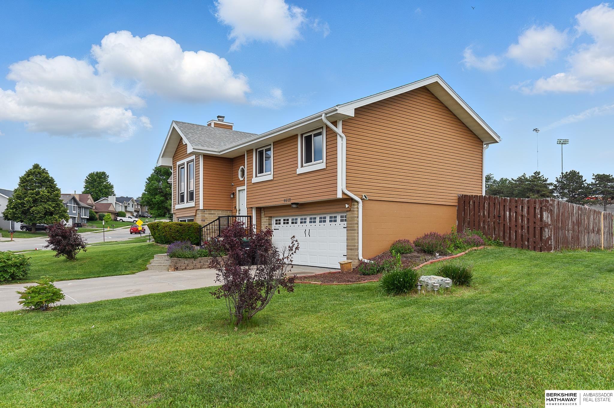 8517 Vernon Avenue, Omaha, Nebraska image 2