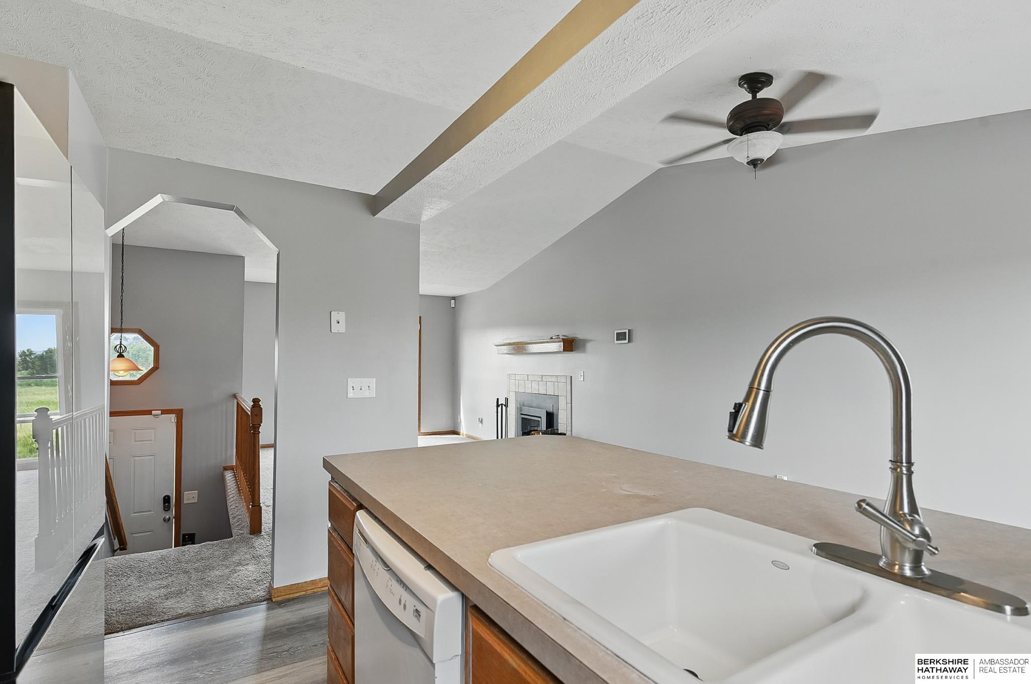 8517 Vernon Avenue, Omaha, Nebraska image 14