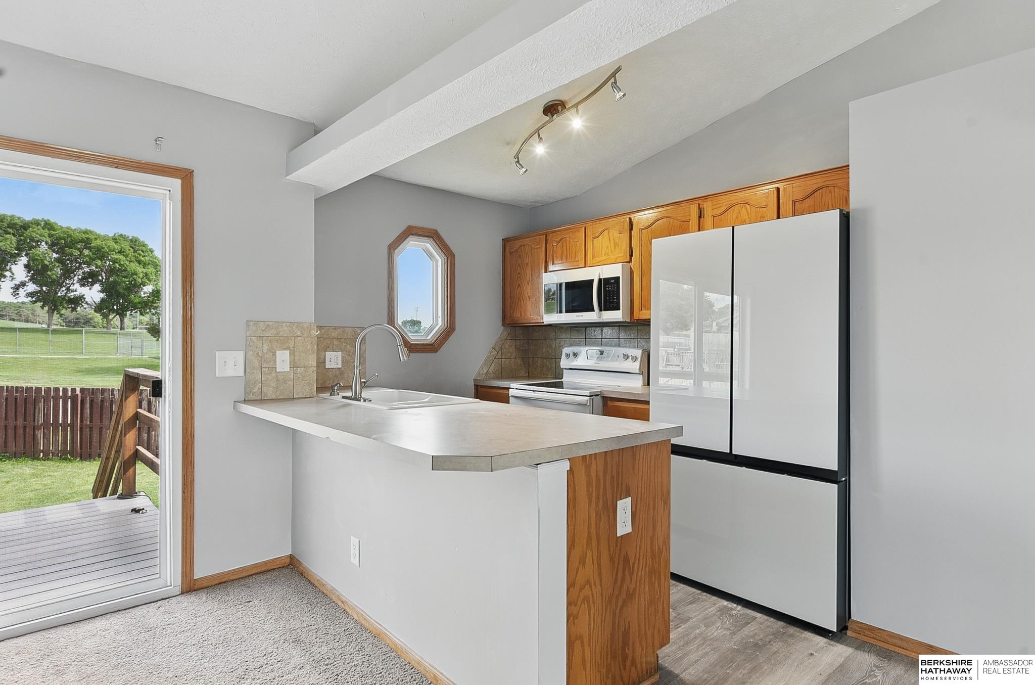 8517 Vernon Avenue, Omaha, Nebraska image 16