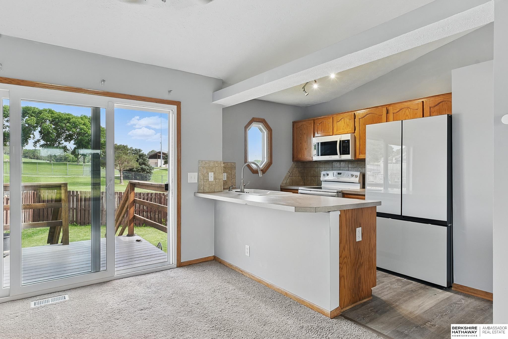 8517 Vernon Avenue, Omaha, Nebraska image 18