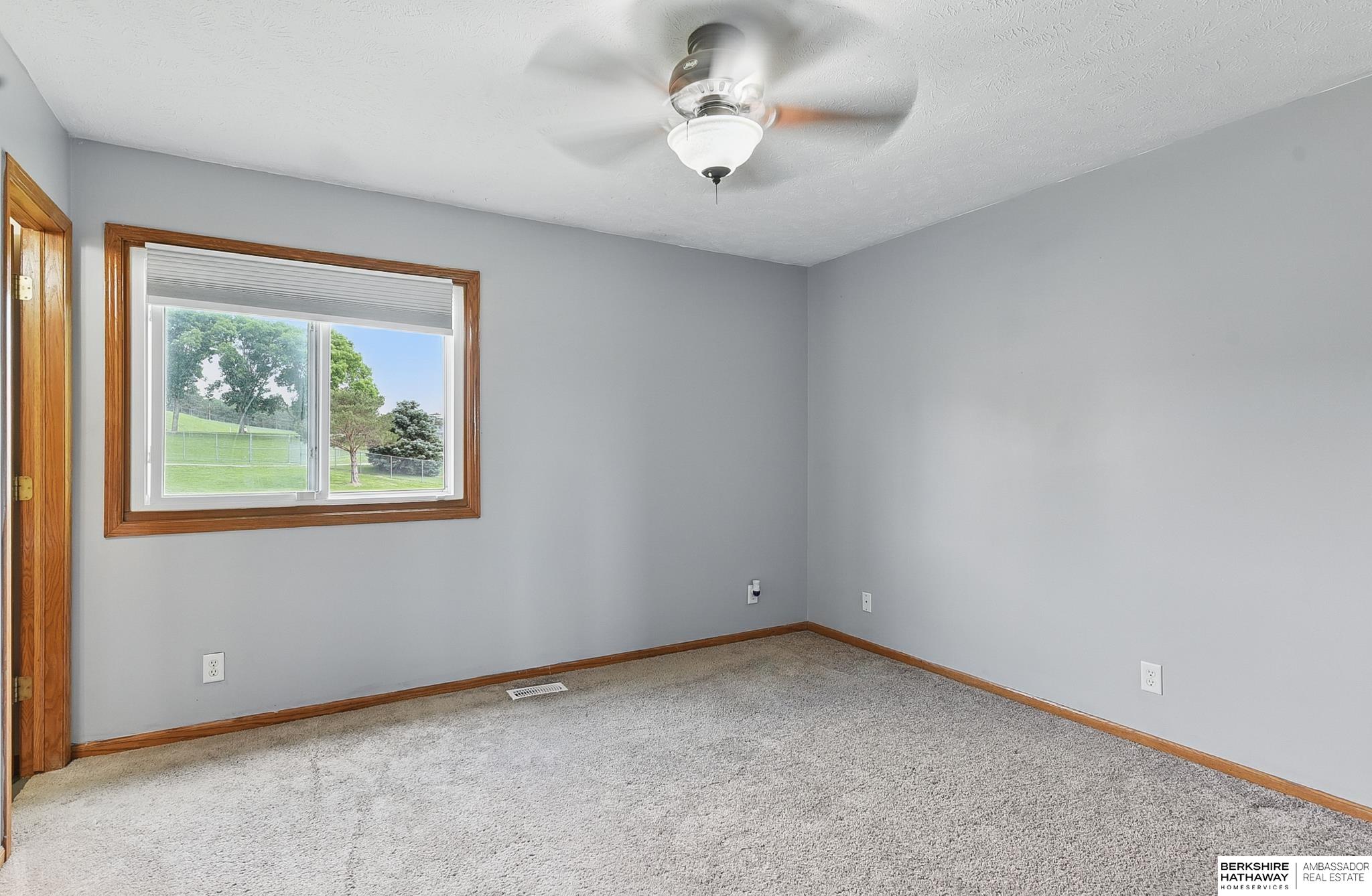 8517 Vernon Avenue, Omaha, Nebraska image 21