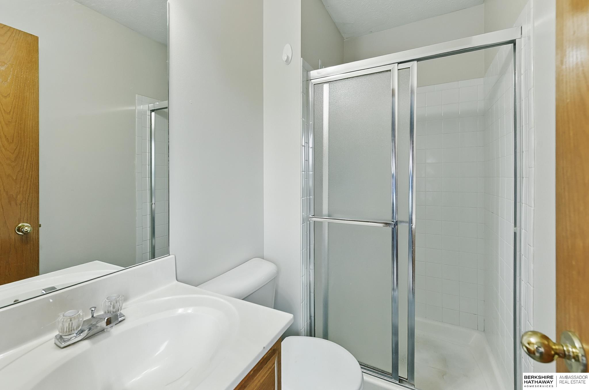 8517 Vernon Avenue, Omaha, Nebraska image 27