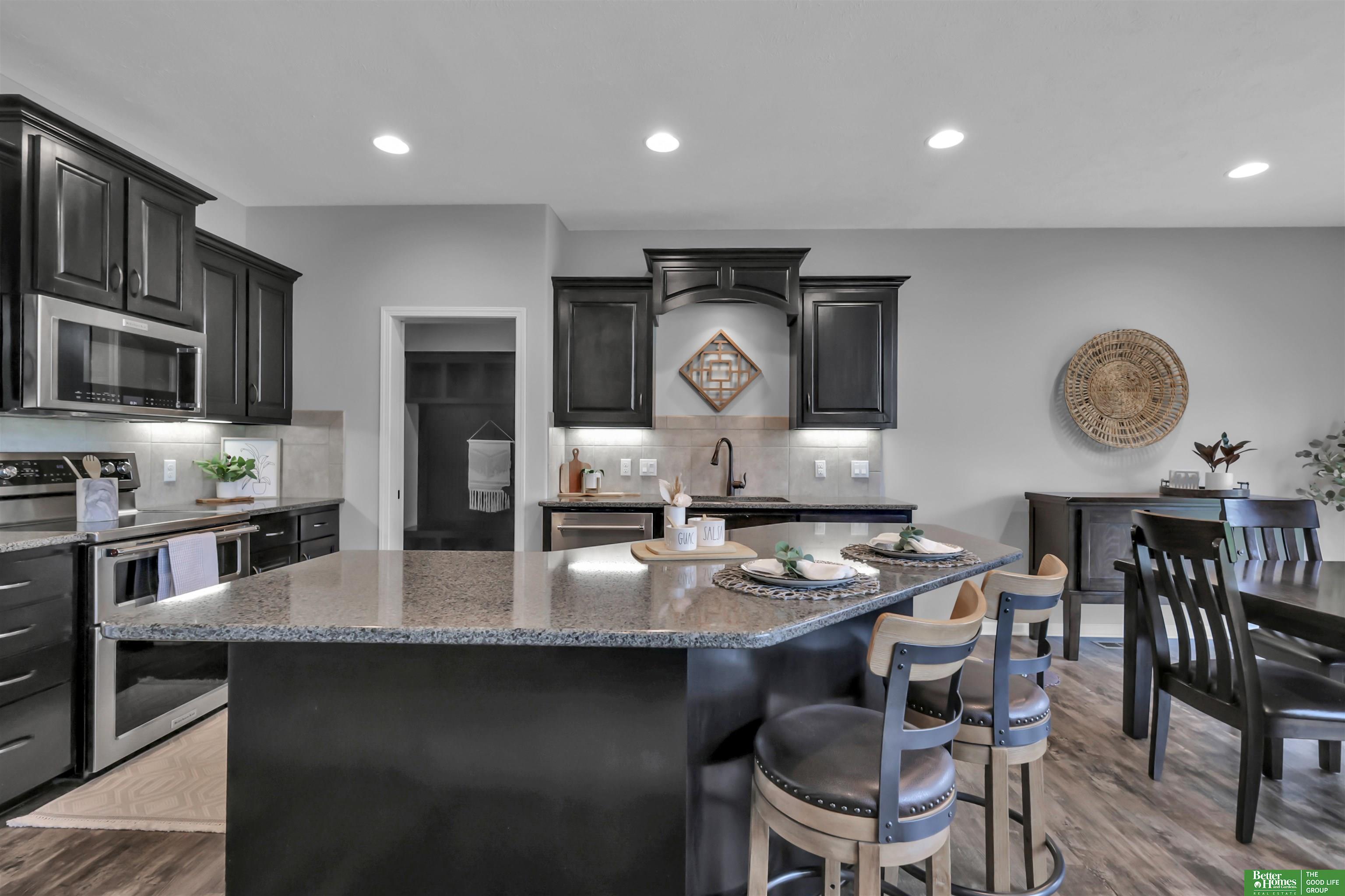 11513 Sahler Street, Omaha, Nebraska image 4
