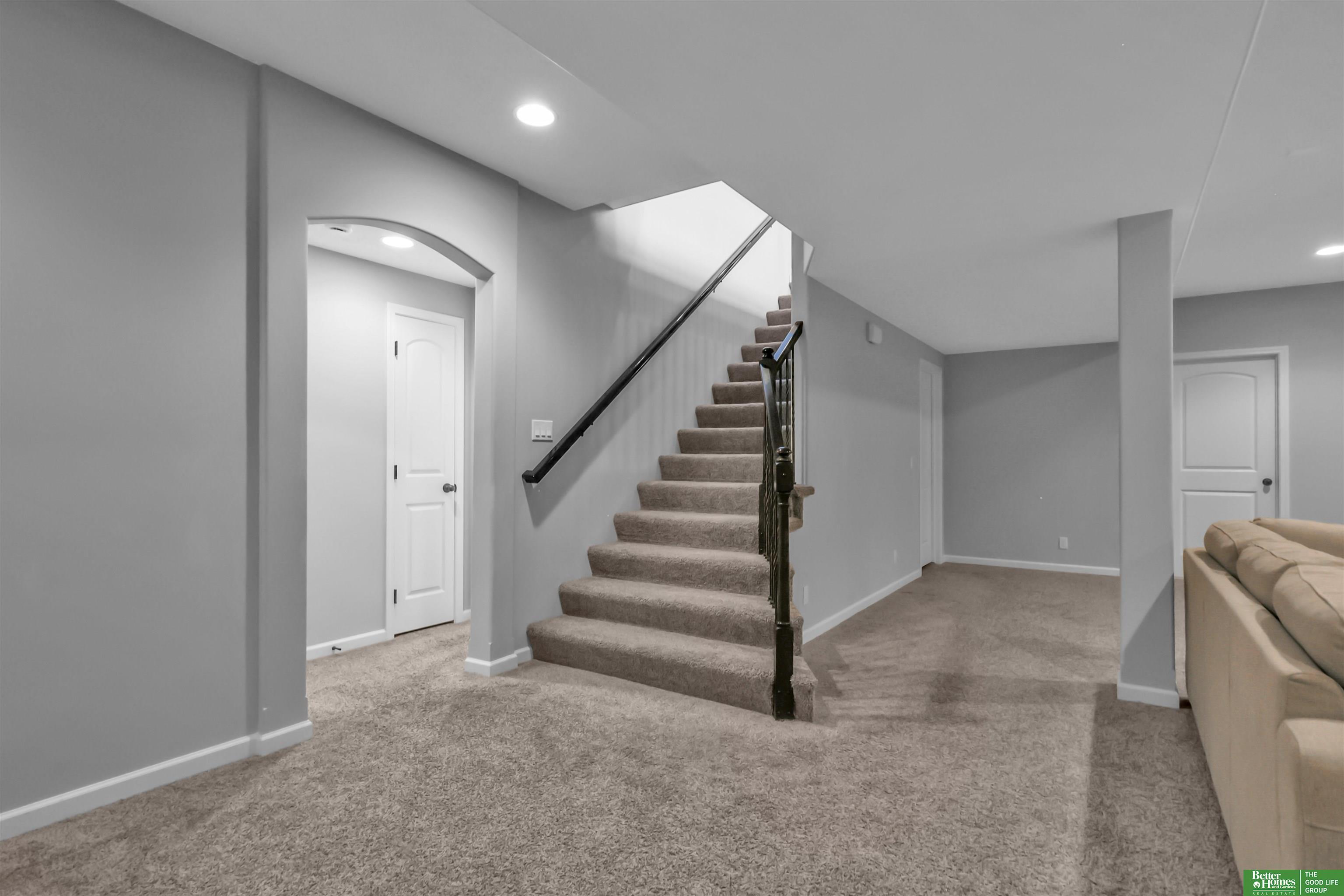 11513 Sahler Street, Omaha, Nebraska image 32