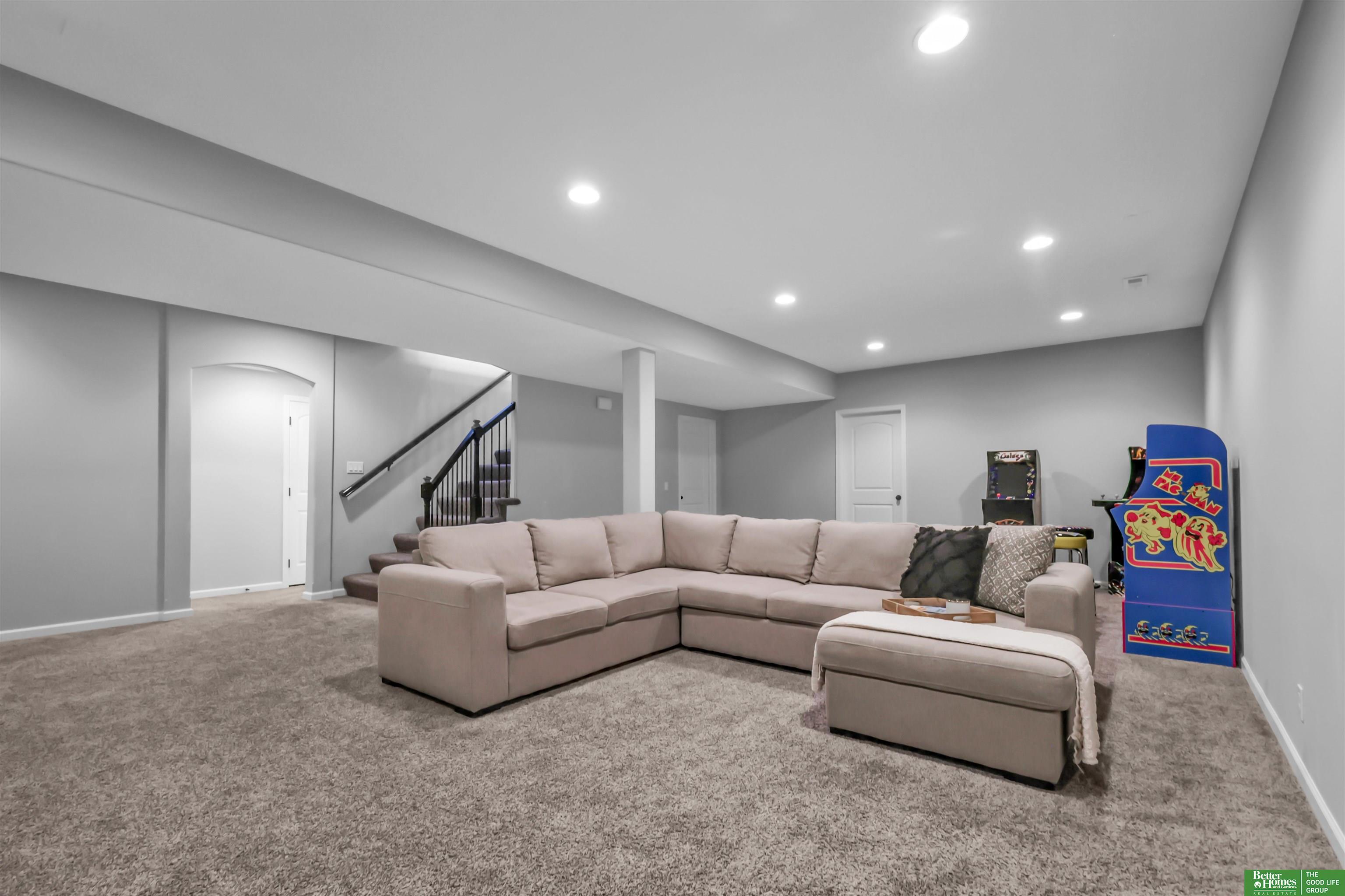 11513 Sahler Street, Omaha, Nebraska image 34
