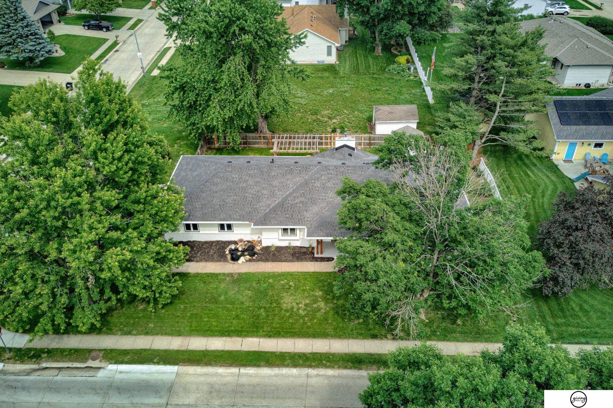 3913 N 207th Street, Elkhorn, Nebraska image 2