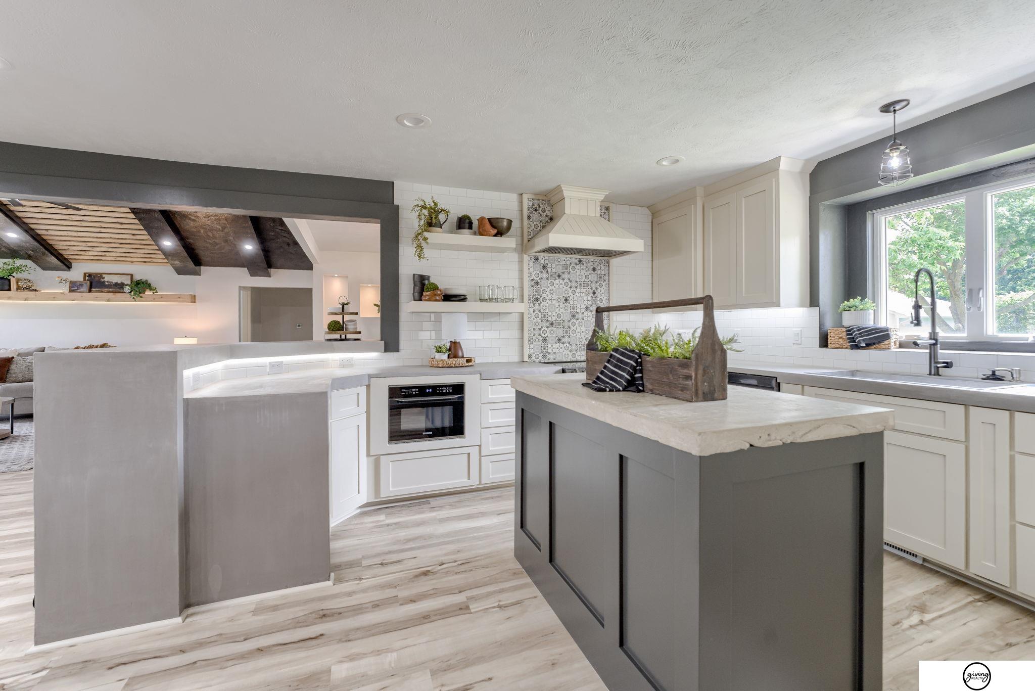 3913 N 207th Street, Elkhorn, Nebraska image 20
